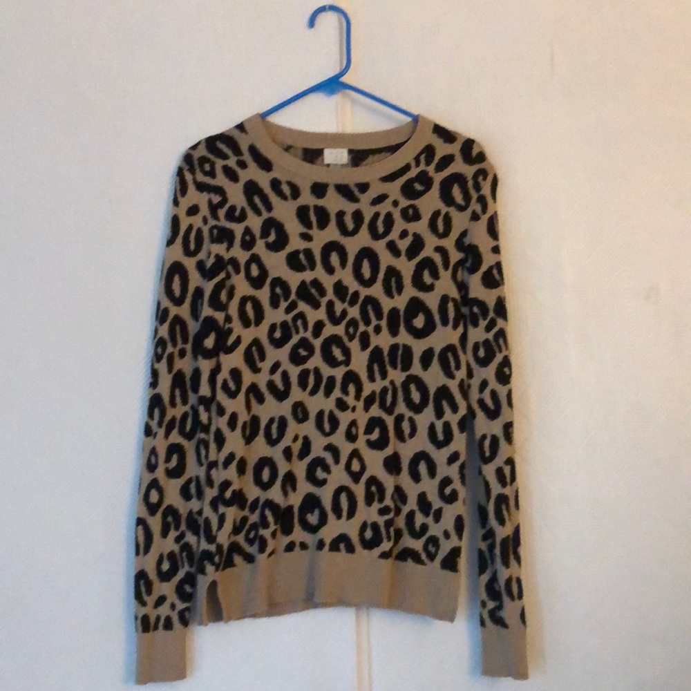 A New Day Cheetah Size SMALL sweater